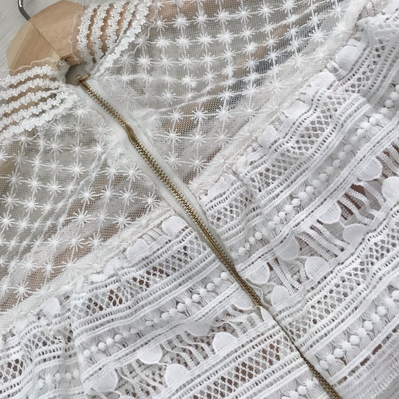 White lace dress - Picture 3 of 5